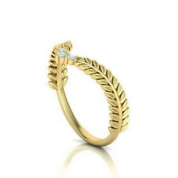 New 18l gold plated Gorgeous Ring - Picture 3 of 3